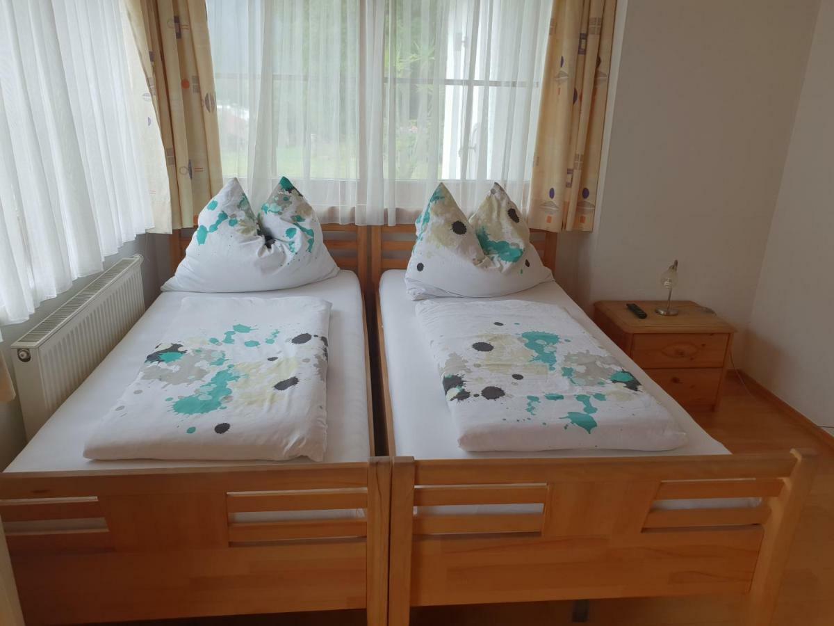 Appartement Gugganig ฟลาทอาค ภายนอก รูปภาพ